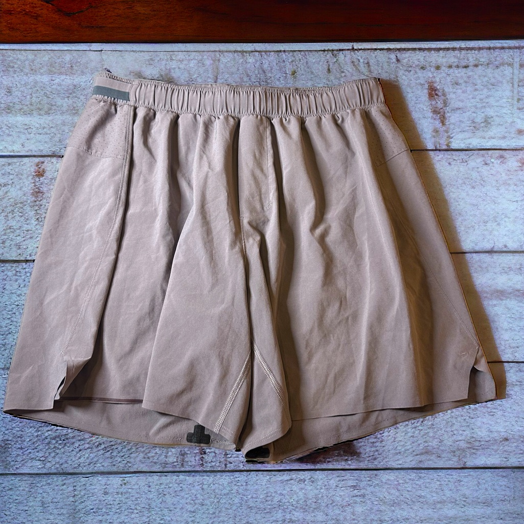 Lululemon Men’s Lined Shorts Small